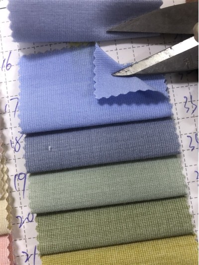 GZ-XD 6802   65%滌 30%人棉 5%氨綸   克重200克 側面照